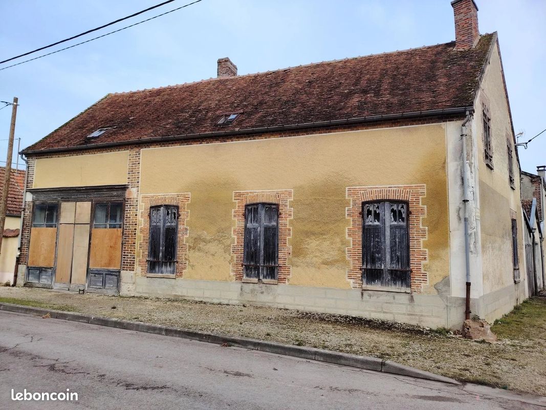 Maison 6 pièces 100 m² · à Plancy-l'Abbaye · 100 m² · 67 000 €