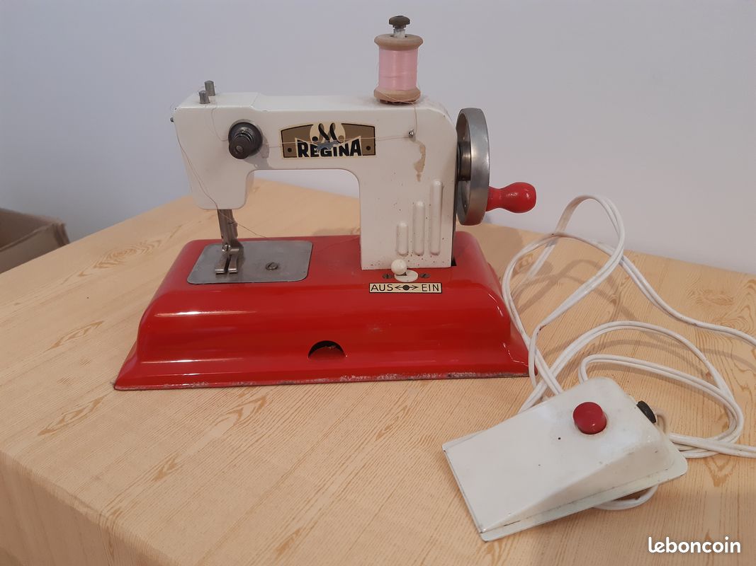 MACHINE A COUDRE jouet XIXème longueur 20 cm hauteur 20 cm EUR 180,00