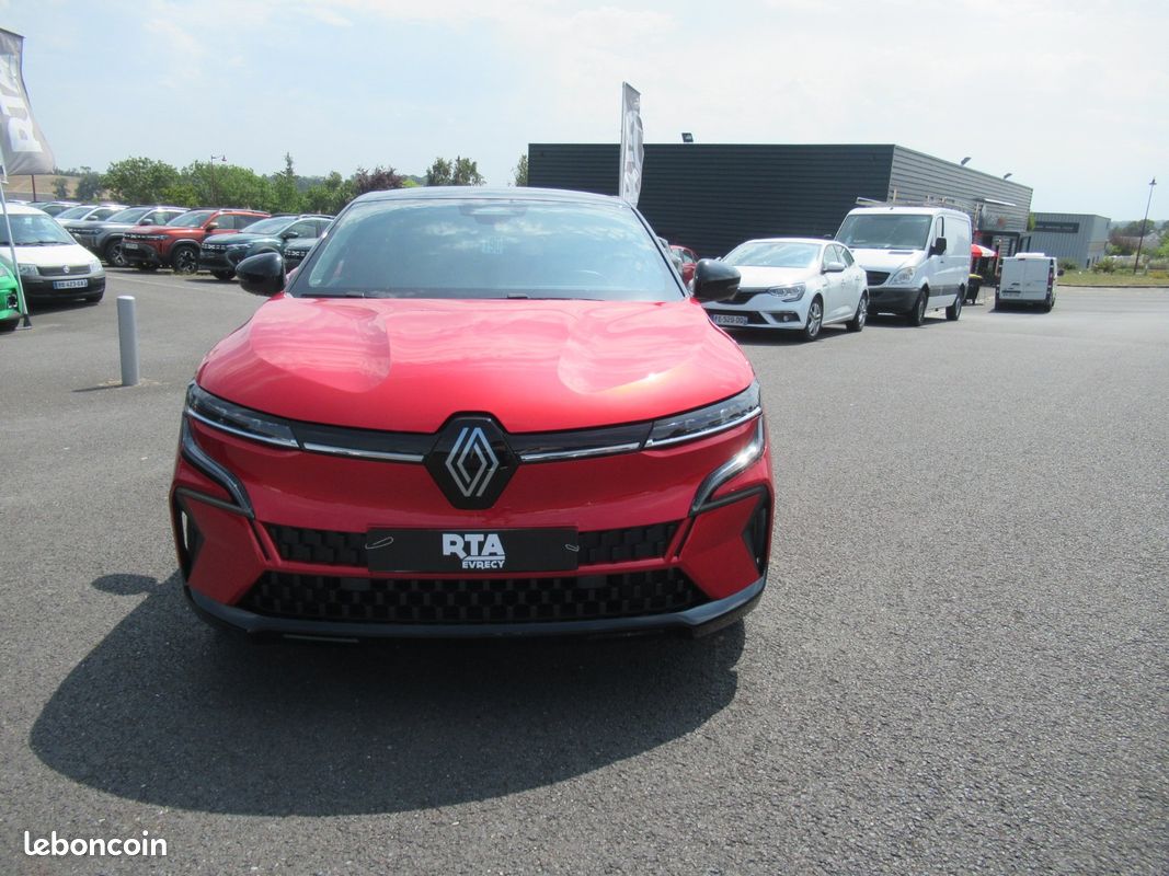Renault MEGANE E-TECH40 KWh 130CV TECHNO Techno (image 27)