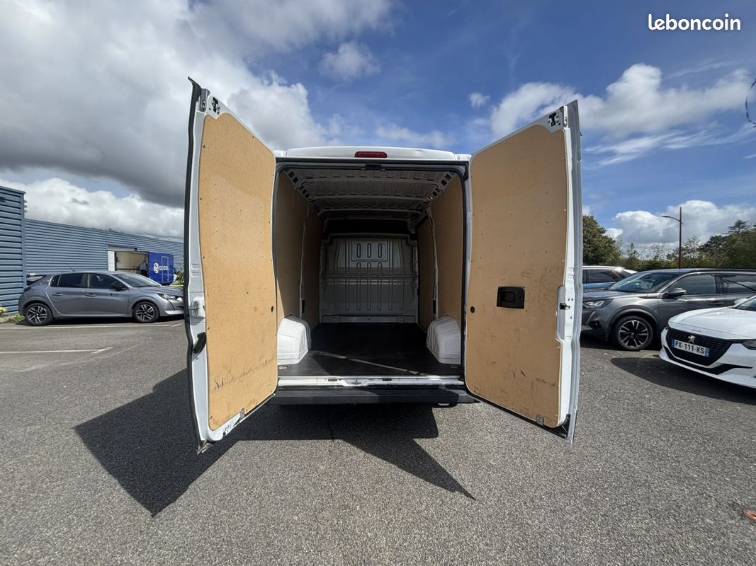 Citroën Jumper (2) 2.2 BHDI 140 3.3T L2H2 (image 13)
