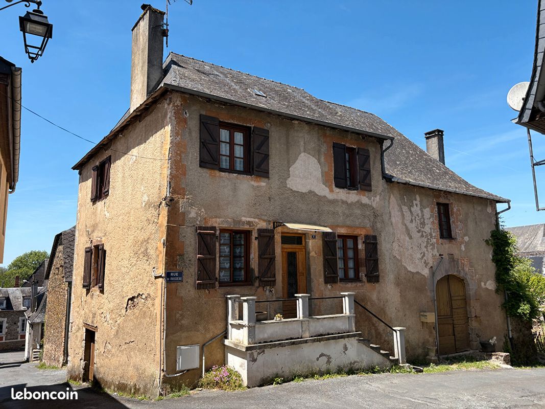 Maison 6 pièces 144 m² · à Juillac · 144 m² · 115 000 €