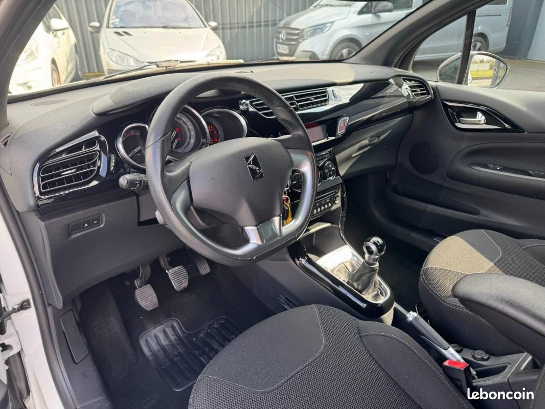Citroën DS3 SoChic 1,6 hdi 90ch bvm 5 (image 8)