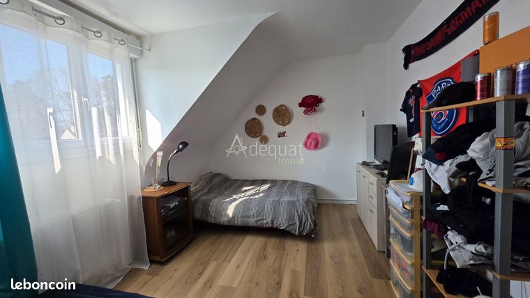 https://img.leboncoin.fr/api/v1/lbcpb1/images/1c/ab/12/1cab12ffb7efd66200483ff4c0c0477b5f6cedd7.jpg?rule=ad-image
