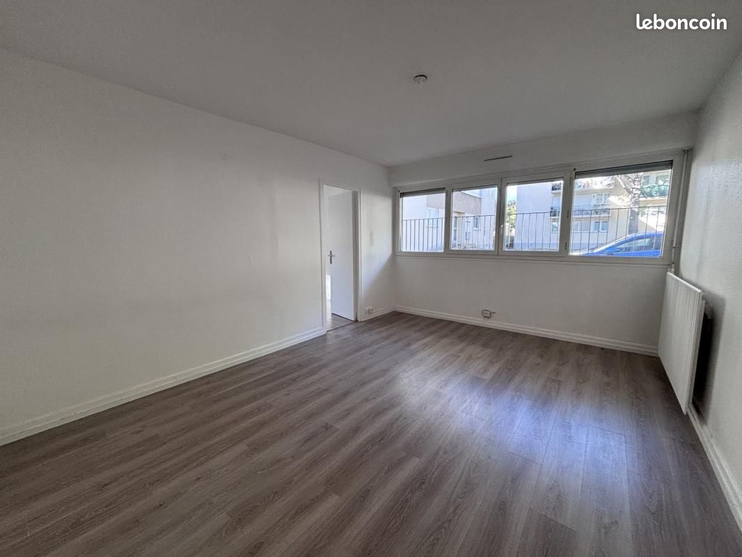 Appartement 4 pièces 74 m² · à Palaiseau · 74 m² · 199 000 €