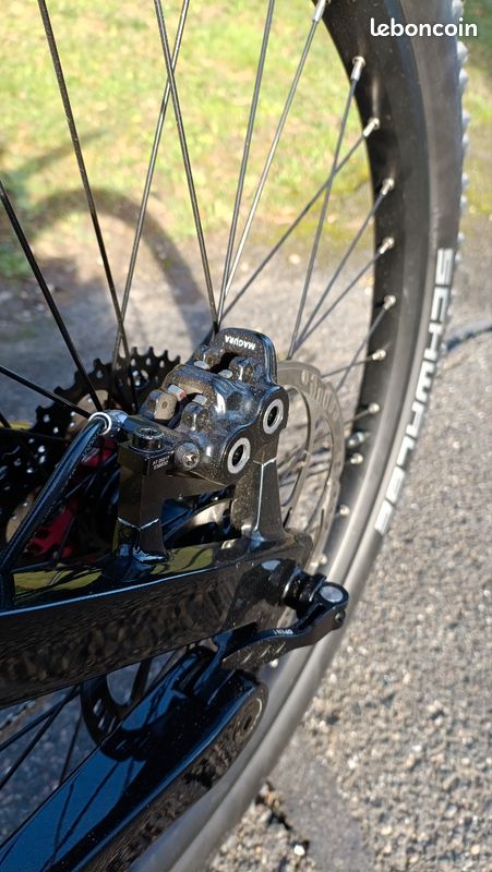 VTT électrique full carbone – Bafang M620 – (moins de 1000 km) (image 5)