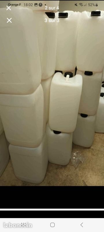 Bidons plastique 25 litres (image 1)