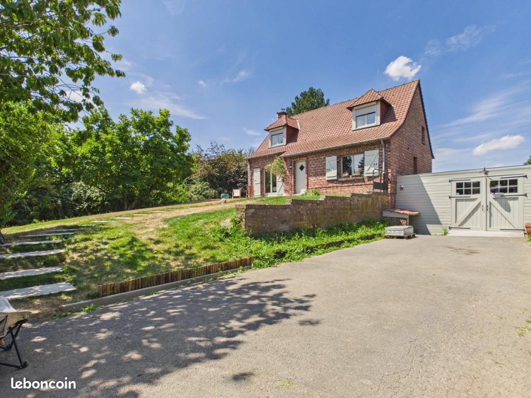 Maison 9 pièces 220 m² · à Aubers · 220 m² · 640 000 €