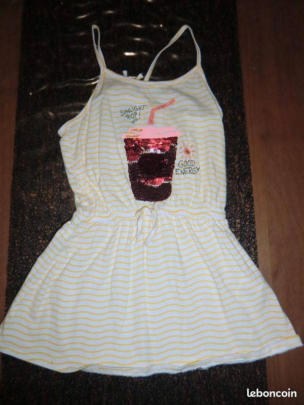 Lot de vêtements fille 4 ans (image 10)