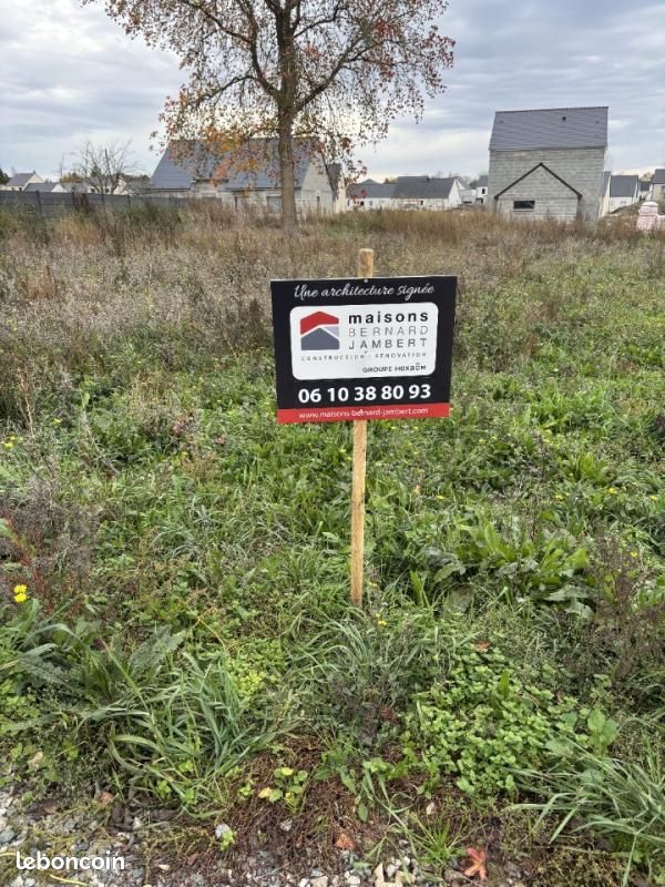 Terrain 727 m² · à Jarzé Villages · 74 500 €