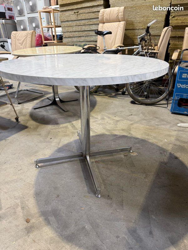 Table vintage (image 2)
