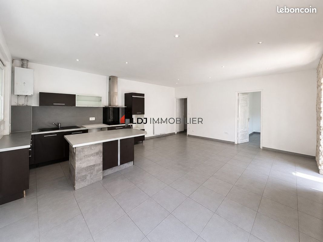 Appartement 3 pièces 85 m² · à Perpignan · 85 m² · 70 000 €