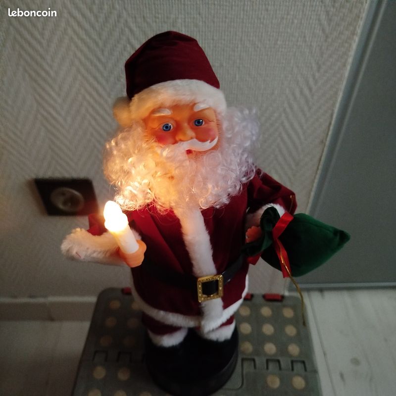 AUTOMATE DE père noël musical en panne de 40 cm très bon état dans sa boite EUR 7,00 - FR