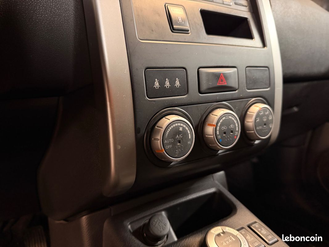 NISSAN X-TRAIL II 2.0 DCI 150 1ère Main (image 27)