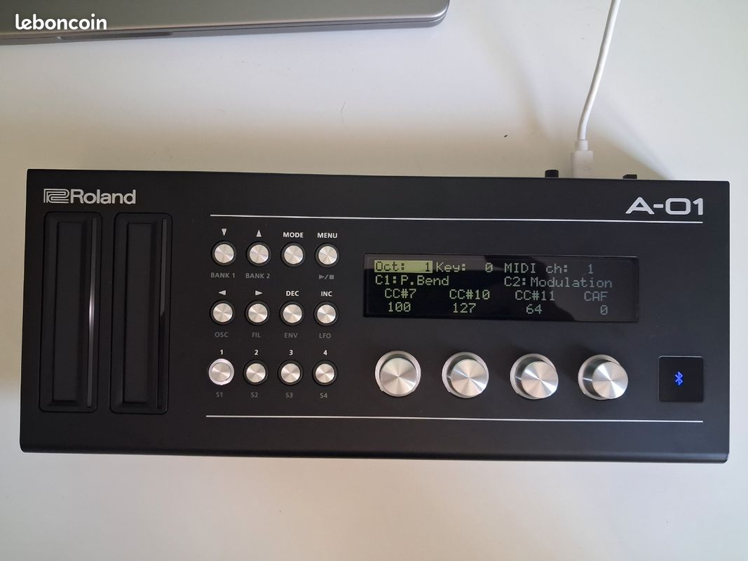 Roland A-01 (image 1)