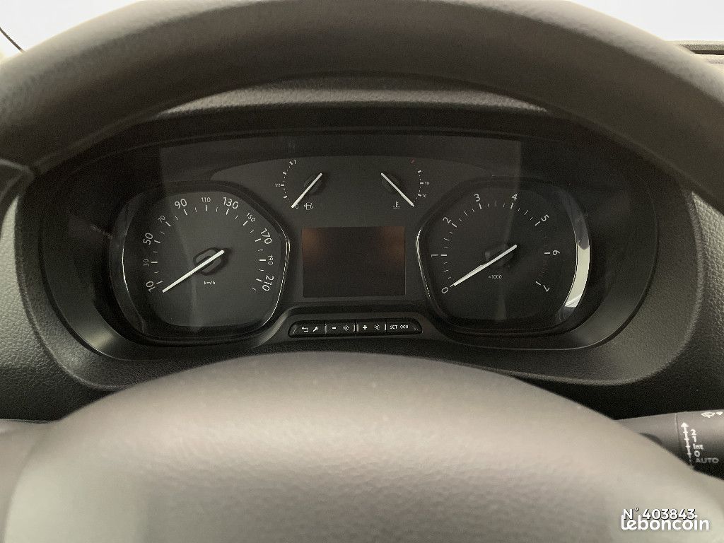 Toyota PROACE COMBI MC23 Long 2.0L 140 D-4D BVM6 Dynamic Confort (image 12)