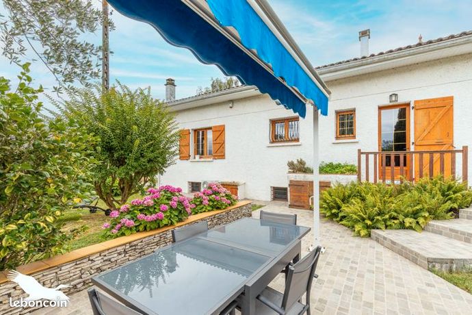 Villa 6 pièces 205 m²