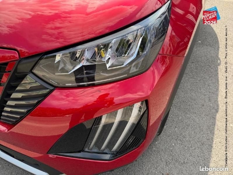 Peugeot 2008 1.2 Hybrid 136ch Allure e-DCS6 (image 13)