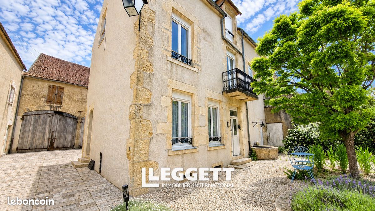 Maison 8 pièces 161 m² · à Corvol-l'Orgueilleux · 161 m² · 155 000 €