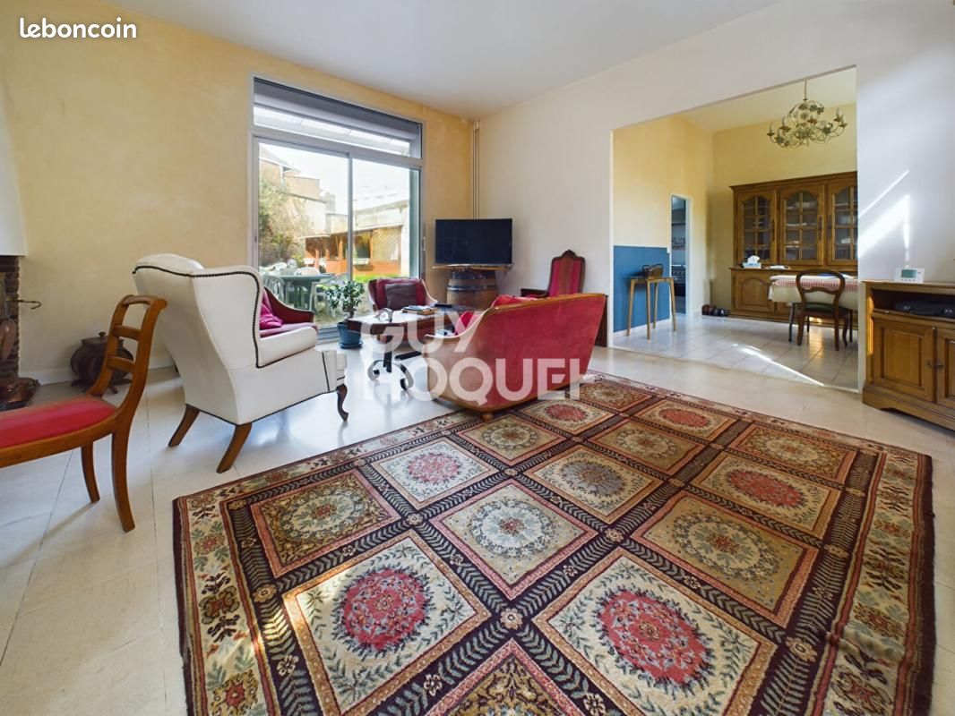 Maison 7 pièces 159 m² · à Elbeuf · 159 m² · 212 000 €