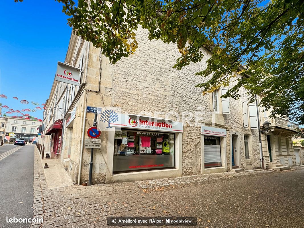 Immeuble 344 m² · à Pons · 344 m² · 324 700 €