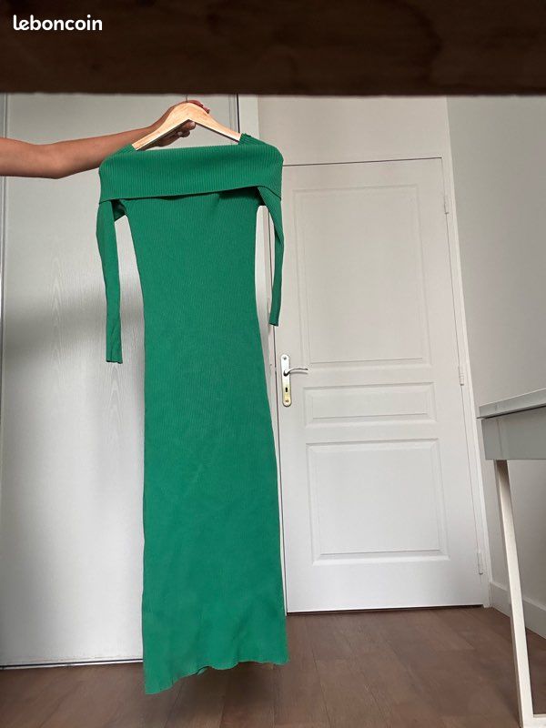 Robe longue en maille côtelée verte Mango – Col bateau – Fente – T.M (image 6)