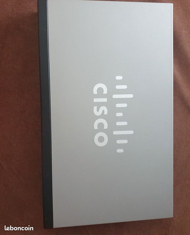 Cisco SG100-16 (image 6)