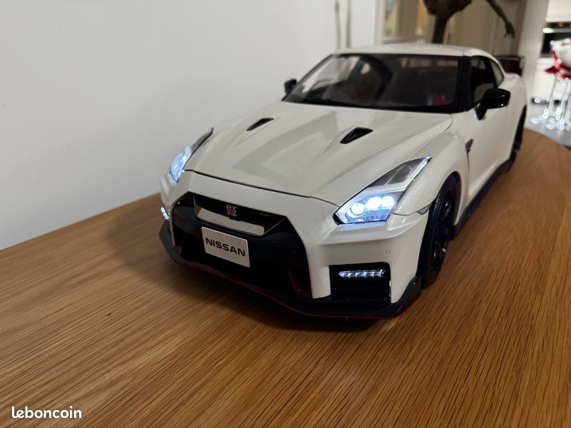 DEAGOSTINI HEBDOMADAIRE MAGAZINE Nissan GT-R R35 VOL.1-130 De non
