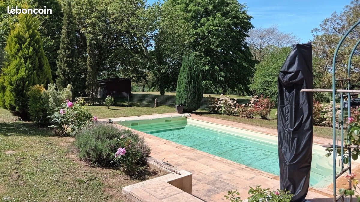 Maison 5 pièces 102 m² · à Saint-Priest-les-Fougères · 102 m² · 175 000 €