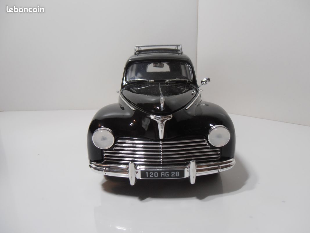 A Solido 1:18 scale Peugeot 203 Break (Ref.: 8175). Black