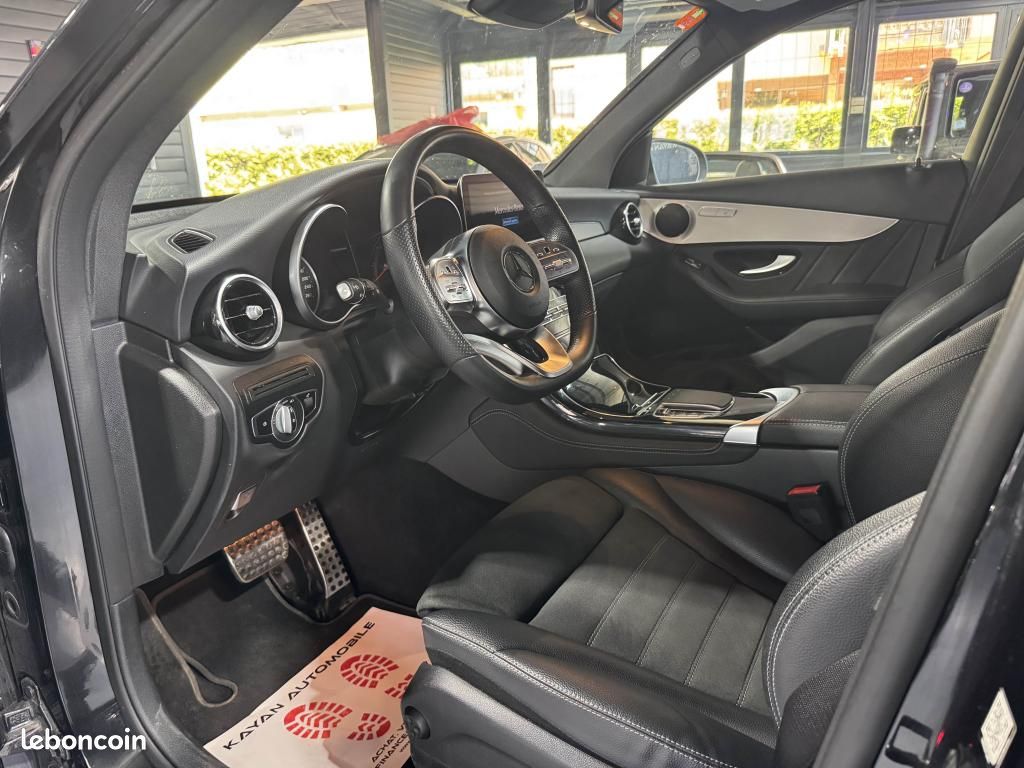 MERCEDES GLC 220 d - BVA 9G-Tronic - AMG Line - 4-Matic (image 9)