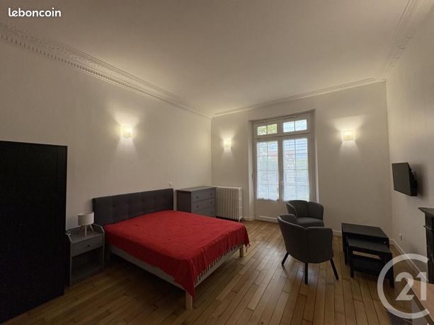 Appartement 1 pièce(s) 27 m²à louer Dammarie-les-lys