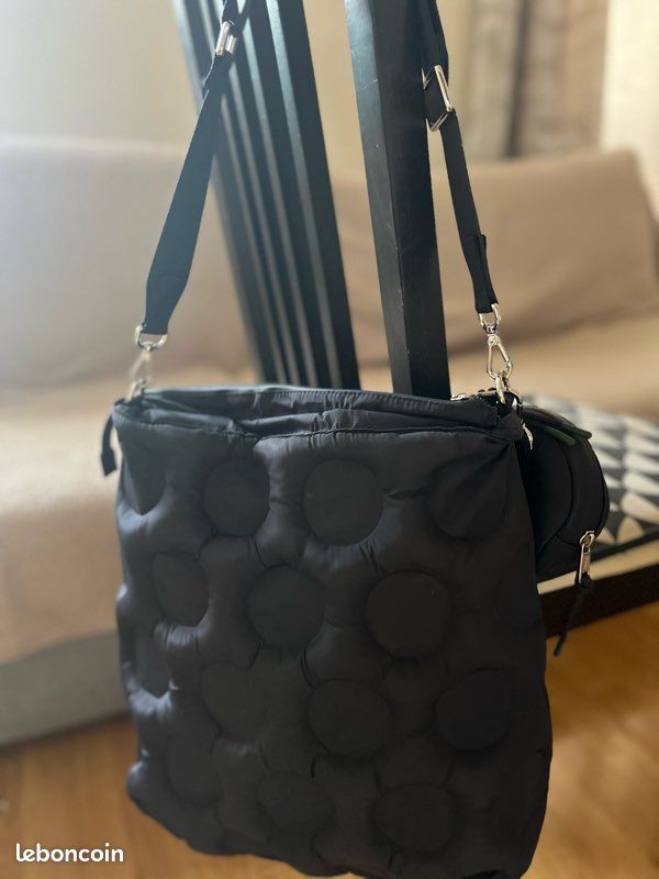 Sac lacoste bleu marine (image 8)
