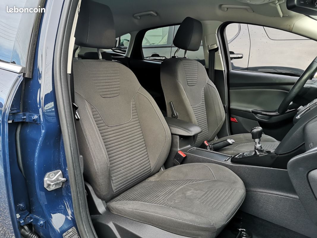 FORD Focus 1.0 SCTI ECOBOOST 125 TITANIUM (image 15)
