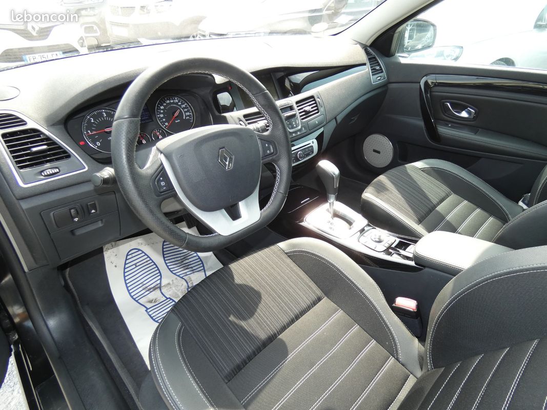RENAULT LAGUNA 1.5 dCi 110 eco2 Bose Edition EDC (image 9)