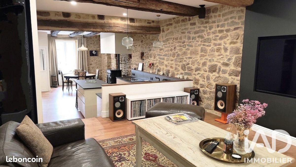 Maison 4 pièces 128 m² · à Saint-Aubin-du-Cormier · 128 m² · 342 000 €