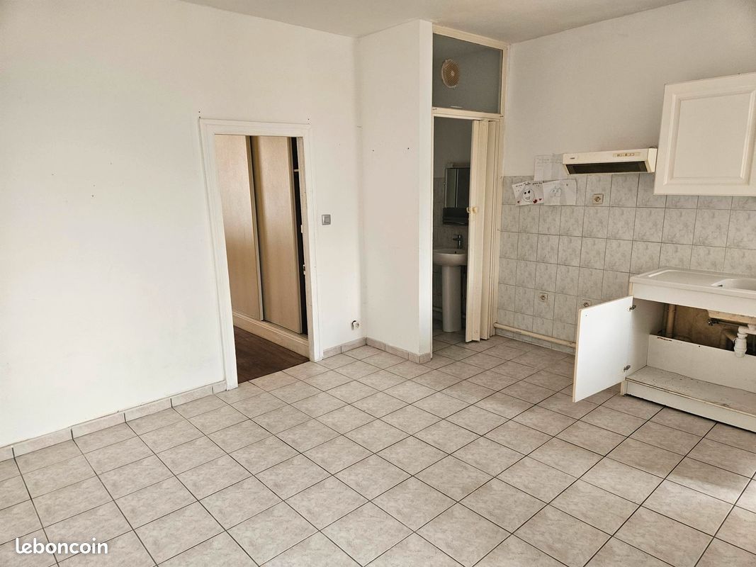 Appartement 2 pièces 54 m² · à Châteauroux · 54 m² · 450 €