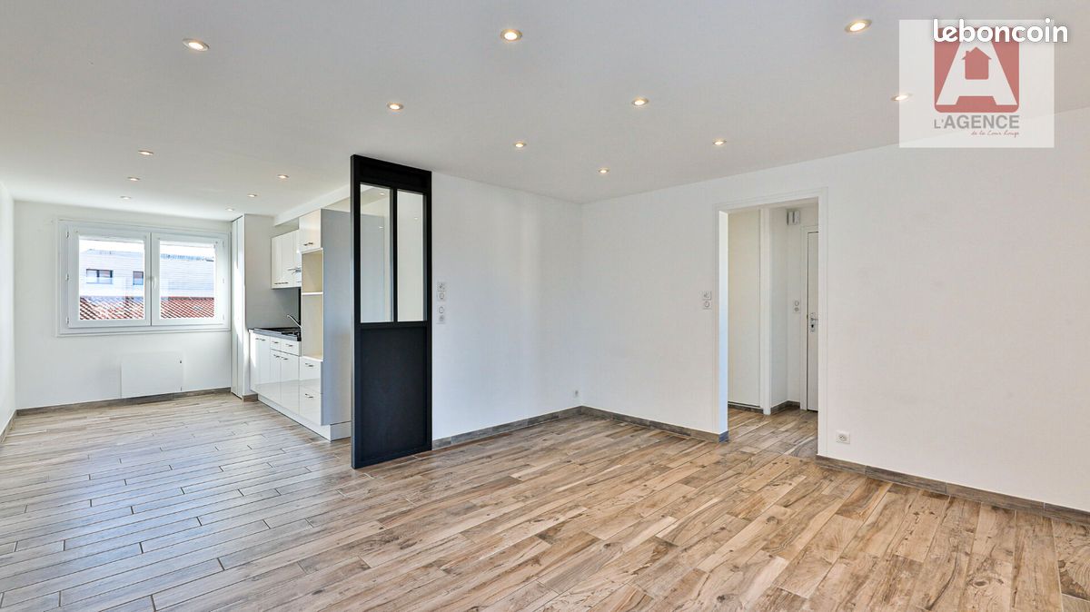 Appartement 3 pièces 65 m² · à Saint-Gilles-Croix-de-Vie · 65 m² · 700 €/mois