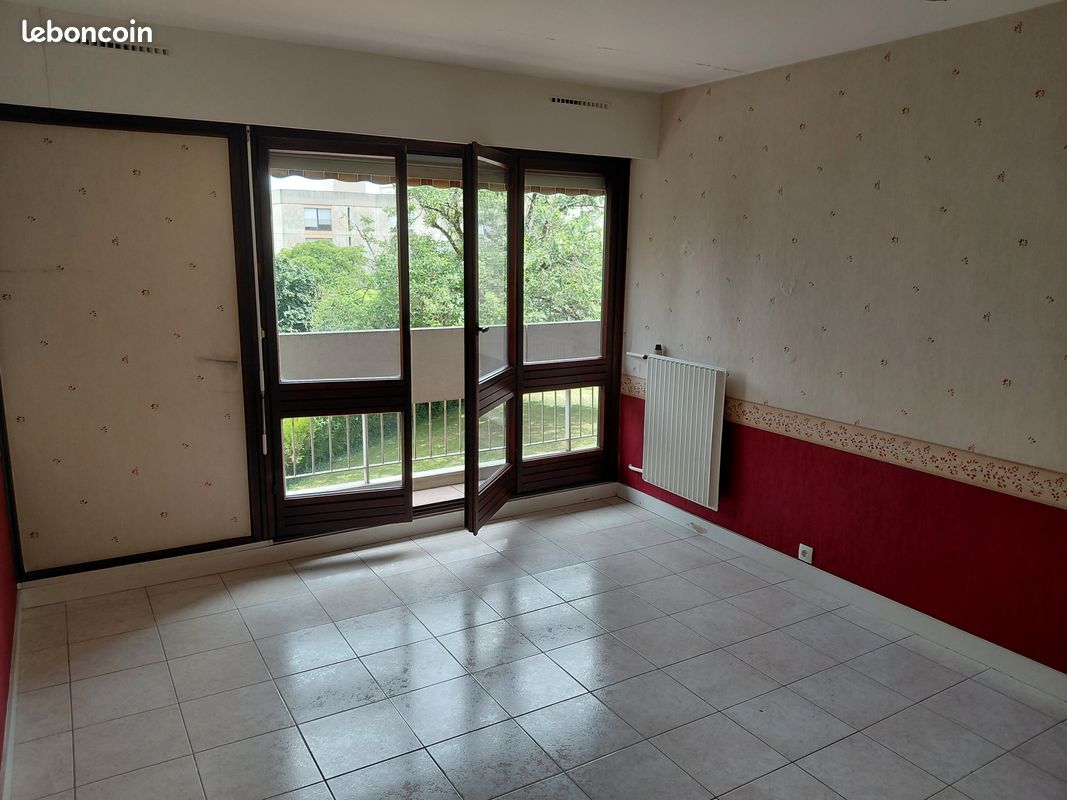 Appartement 4 pièces 82 m² · à Angoulême · 82 m² · 75 000 €
