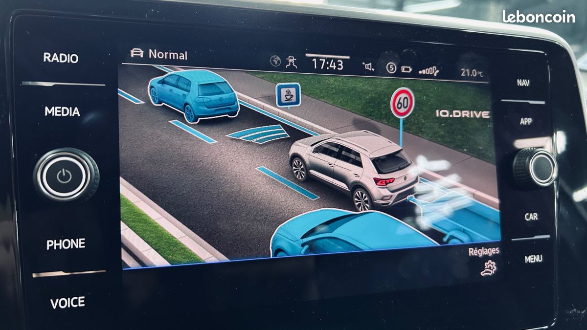 Volkswagen t-ROC 2.0 TDI 150 CH R-Line DSG+ CARPLAY+DIGITALCOCKPIT +CAMERA +ACC + GARANTIE 12 MOIS (image 34)