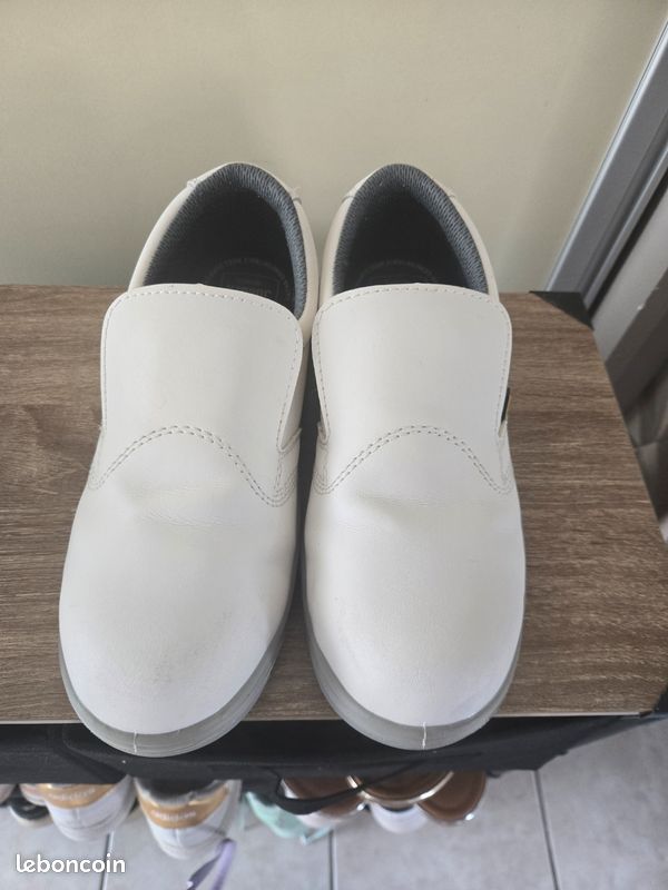 Vend chaussure de cuisine (image 1)