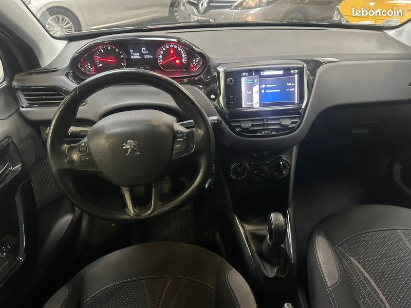 Peugeot 208 1.4 HDI FAP BUSINESS 5P (image 10)