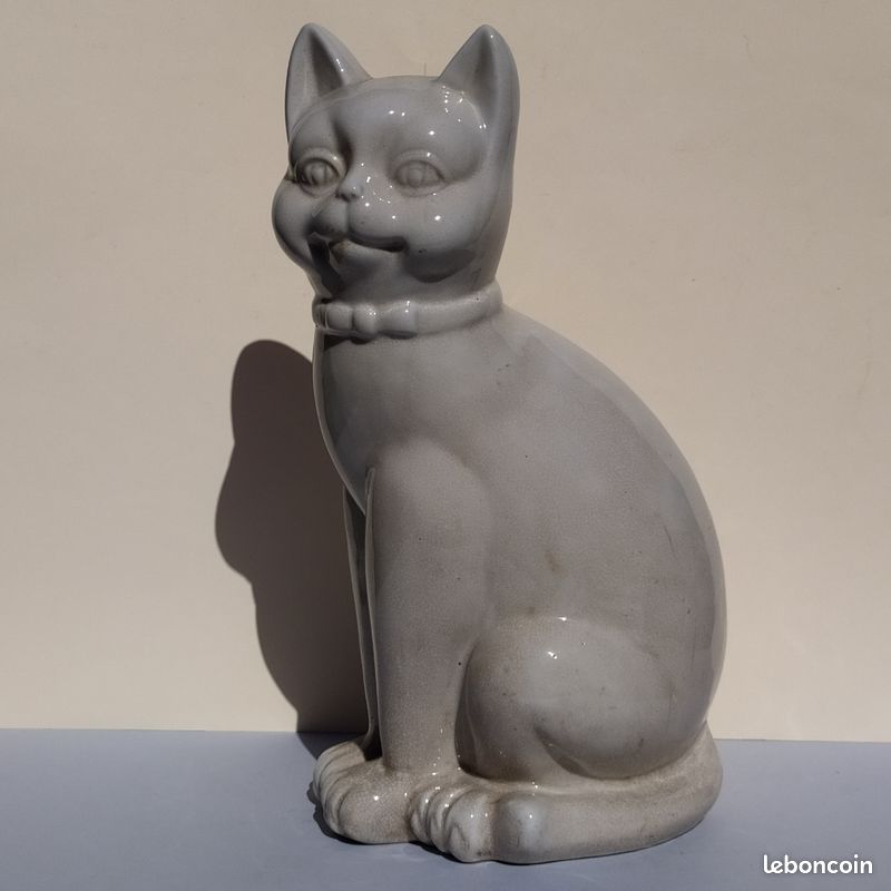 Statue de chat en céramique blanche craquelé (image 2)