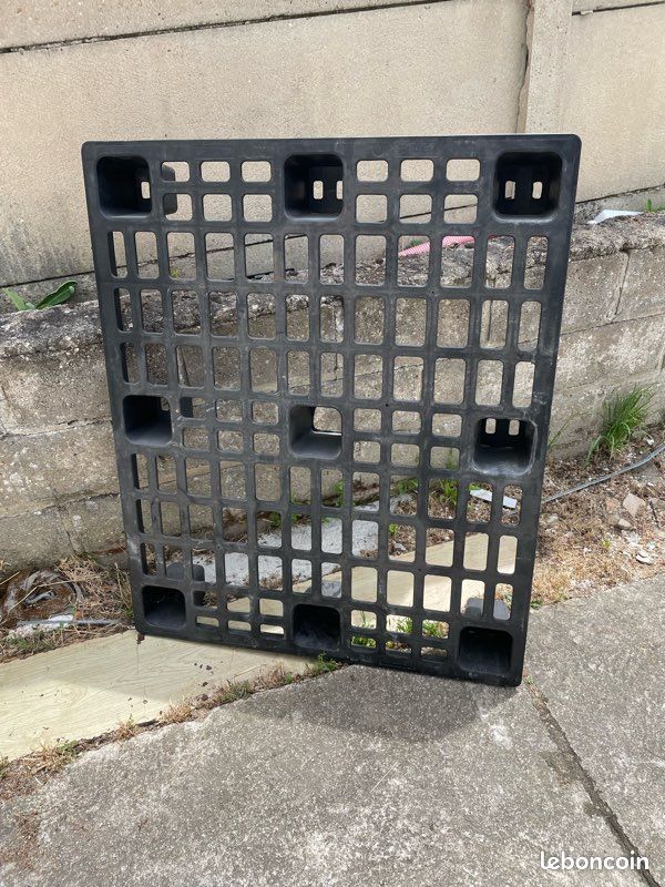 Palette en plastique (image 2)