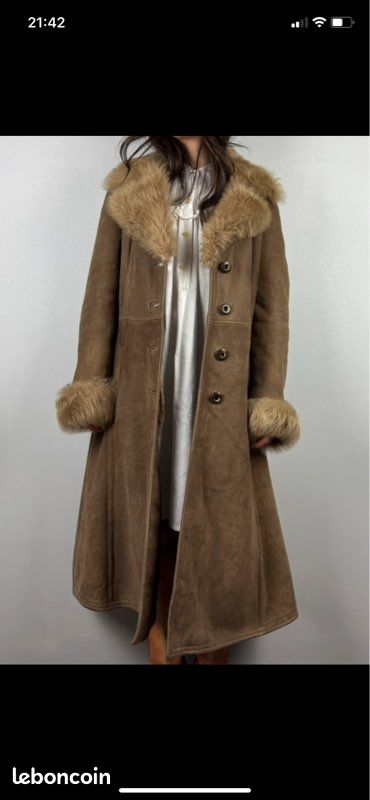 Superbe Manteau En Peau Retournée Beige Avec Col En Fourrure - Taille 42 Femme - Occasion Excellent état
