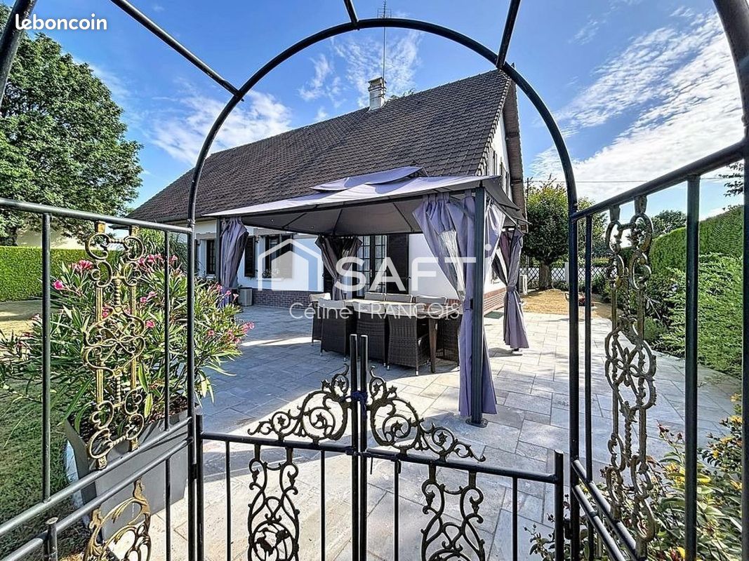 Maison 7 pièces 205 m² · à Péronne · 205 m² · 349 000 €