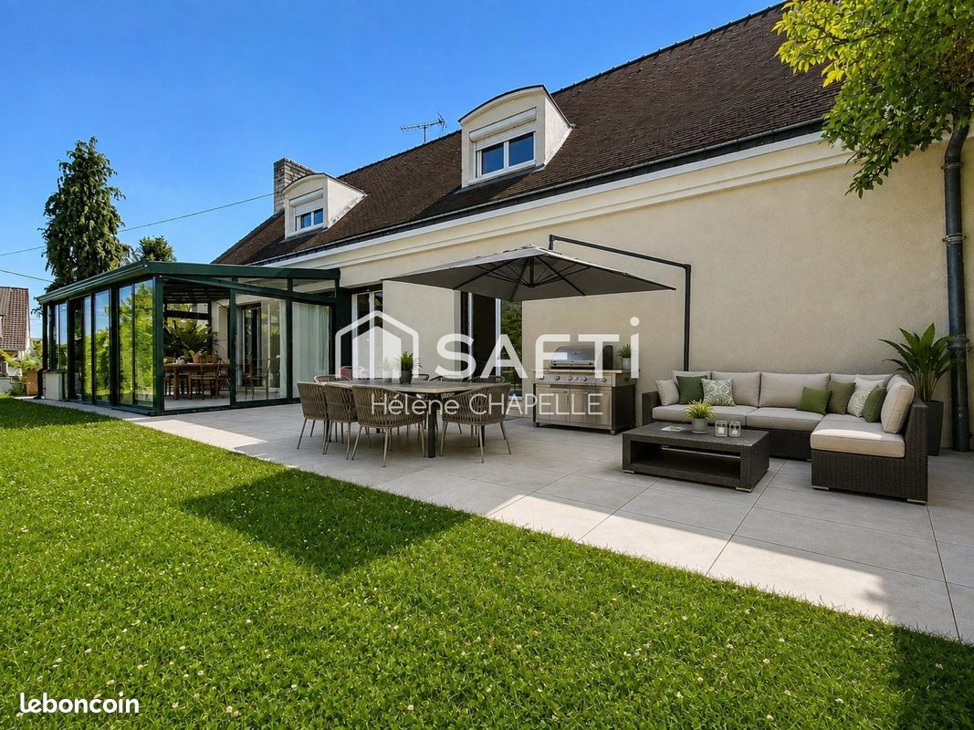 Maison 9 pièces 220 m² · à Presles · 220 m² · 644 000 €