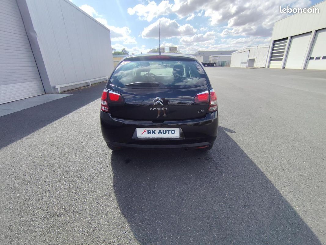 CITROEN C3 1.2 PureTech 12V - 82 2009 BERLINE Confort PHASE 2 (image 9)