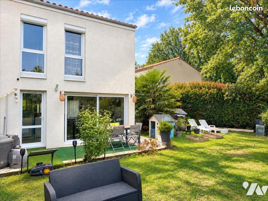 Maison 5 pièces 78 m² · à Saint-Benoît · 78 m² · 199 000 €