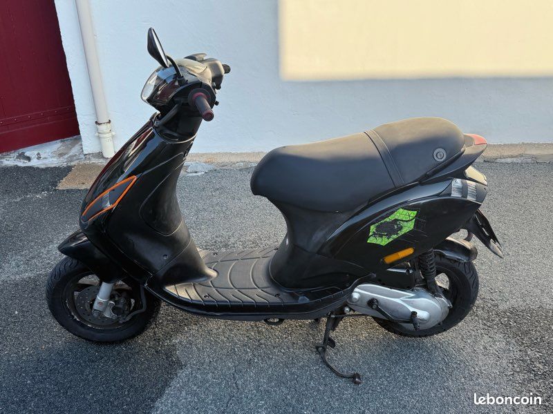 Skutery Piaggio Zip 25cc Zip 2T Motos