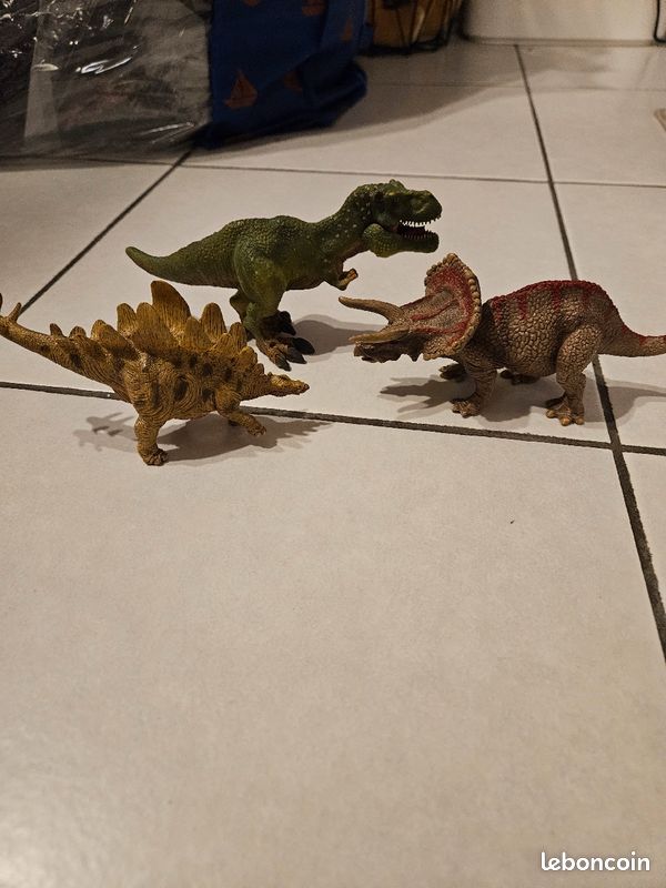 Figurine dinosaures (image 1)